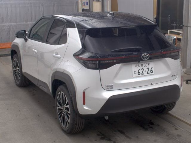 TOYOTA YARIS CROSS
