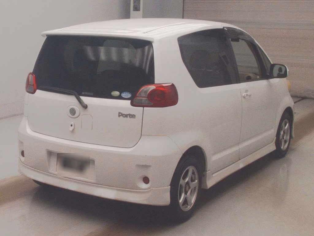TOYOTA PORTE
