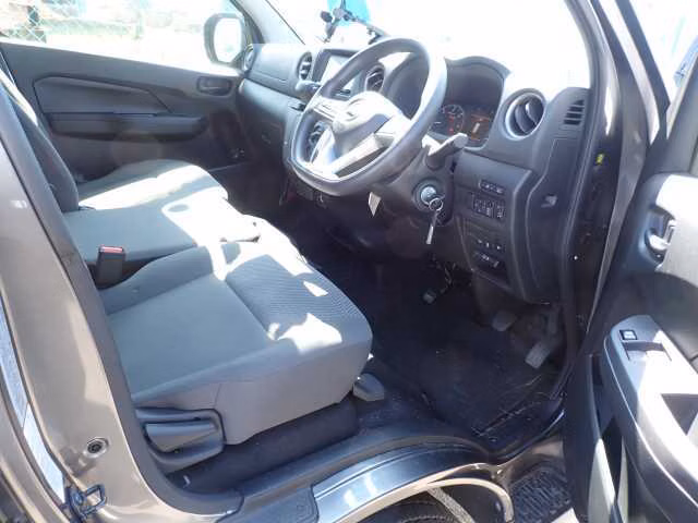 NISSAN CARAVAN