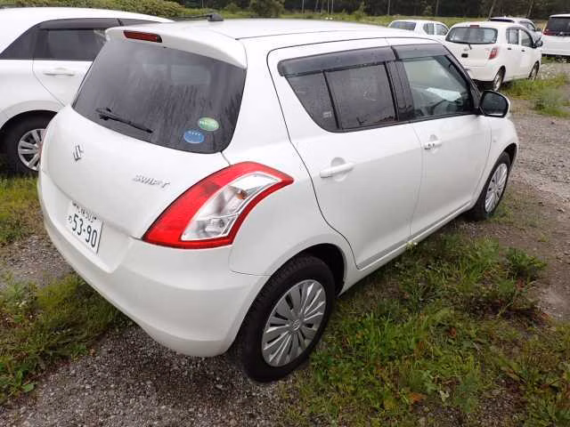 SUZUKI SWIFT
