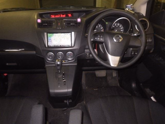 NISSAN LAFESTA
