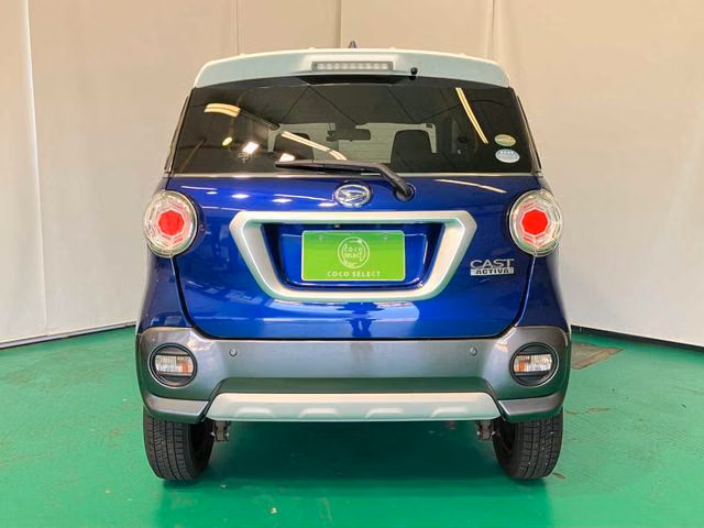DAIHATSU CAST