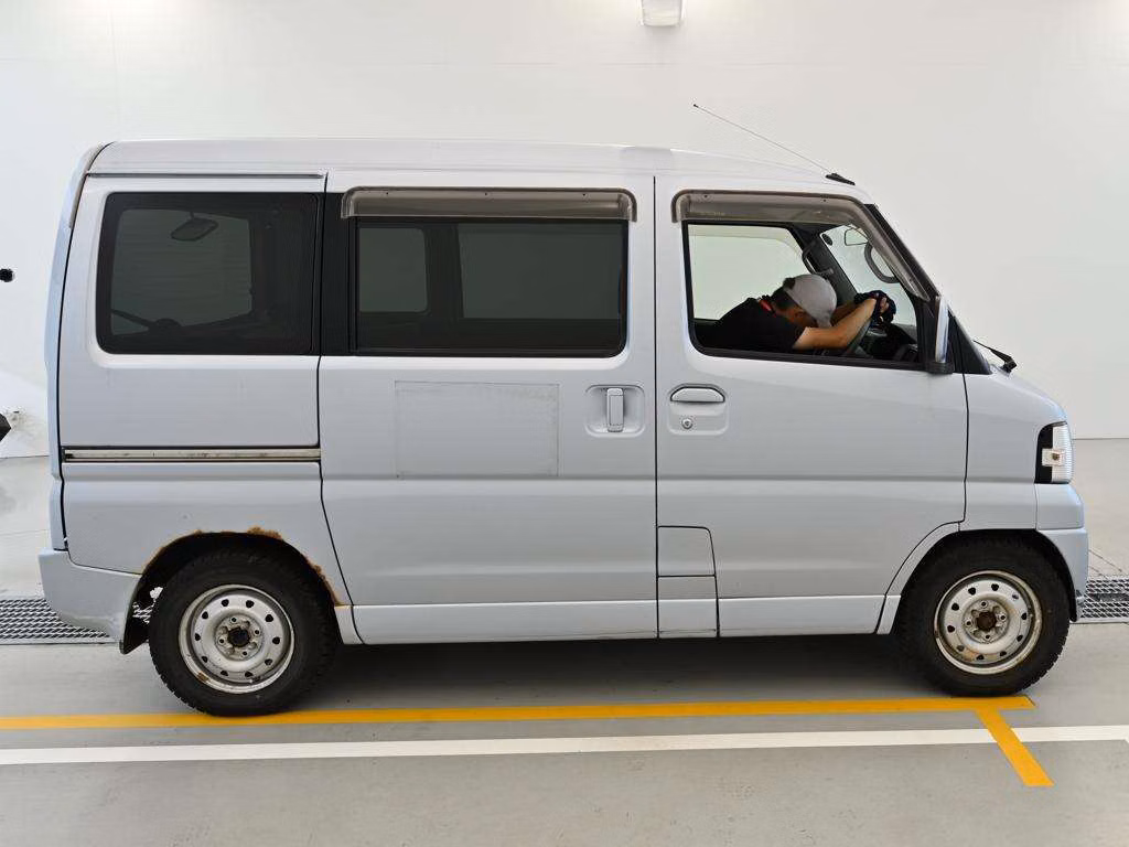 MITSUBISHI TOWN BOX