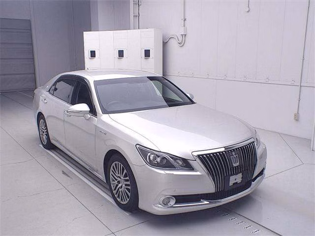 Toyota Crown Majesta
