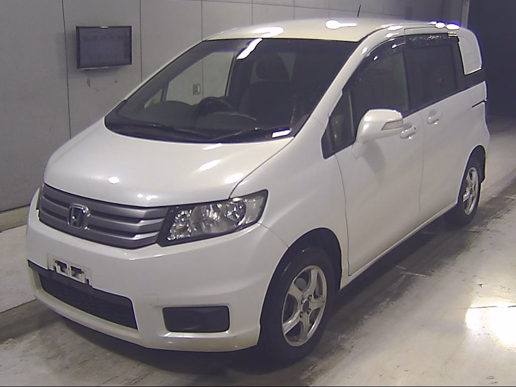 HONDA FREED SPIKE