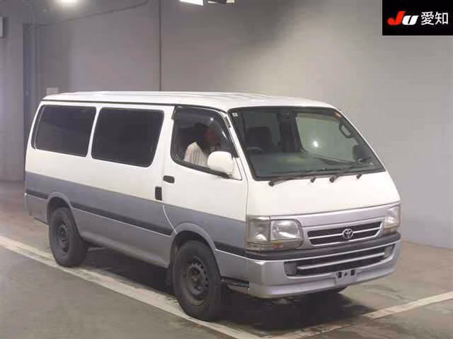 TOYOTA REGIUS ACE