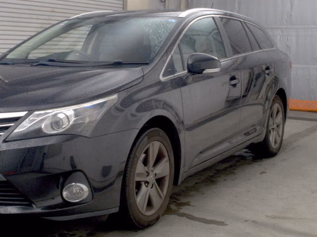 TOYOTA AVENSIS