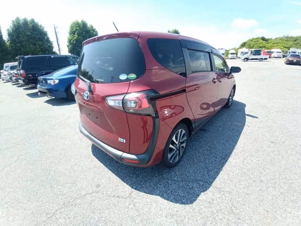 TOYOTA SIENTA