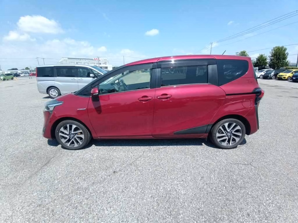 TOYOTA SIENTA