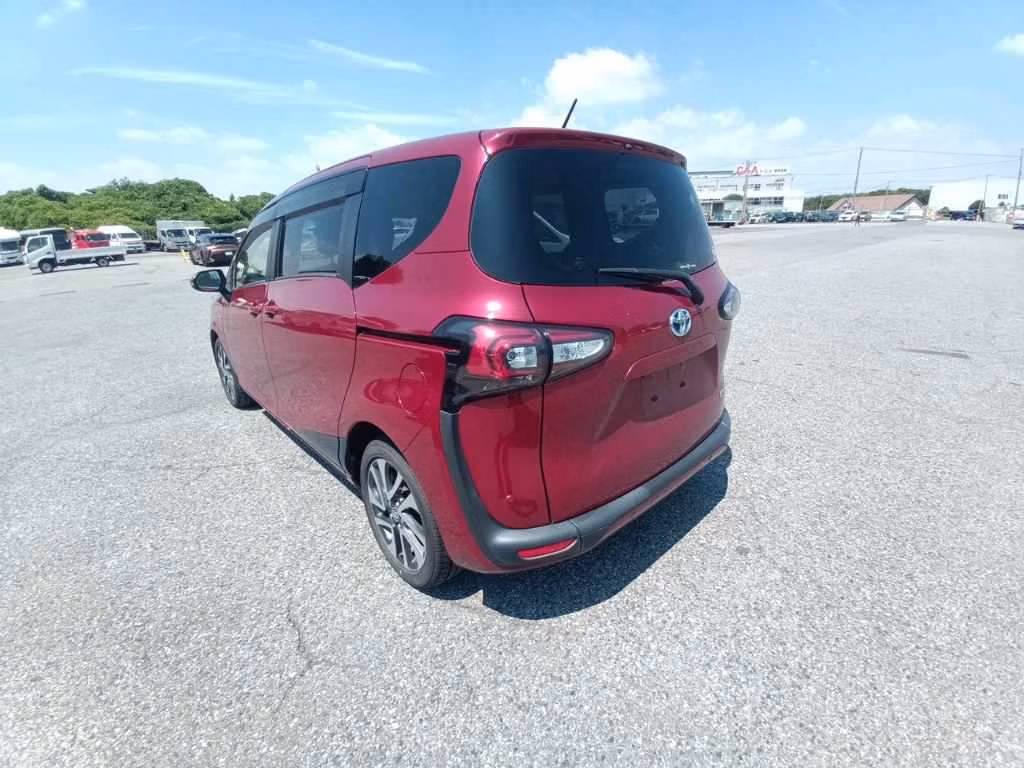 TOYOTA SIENTA