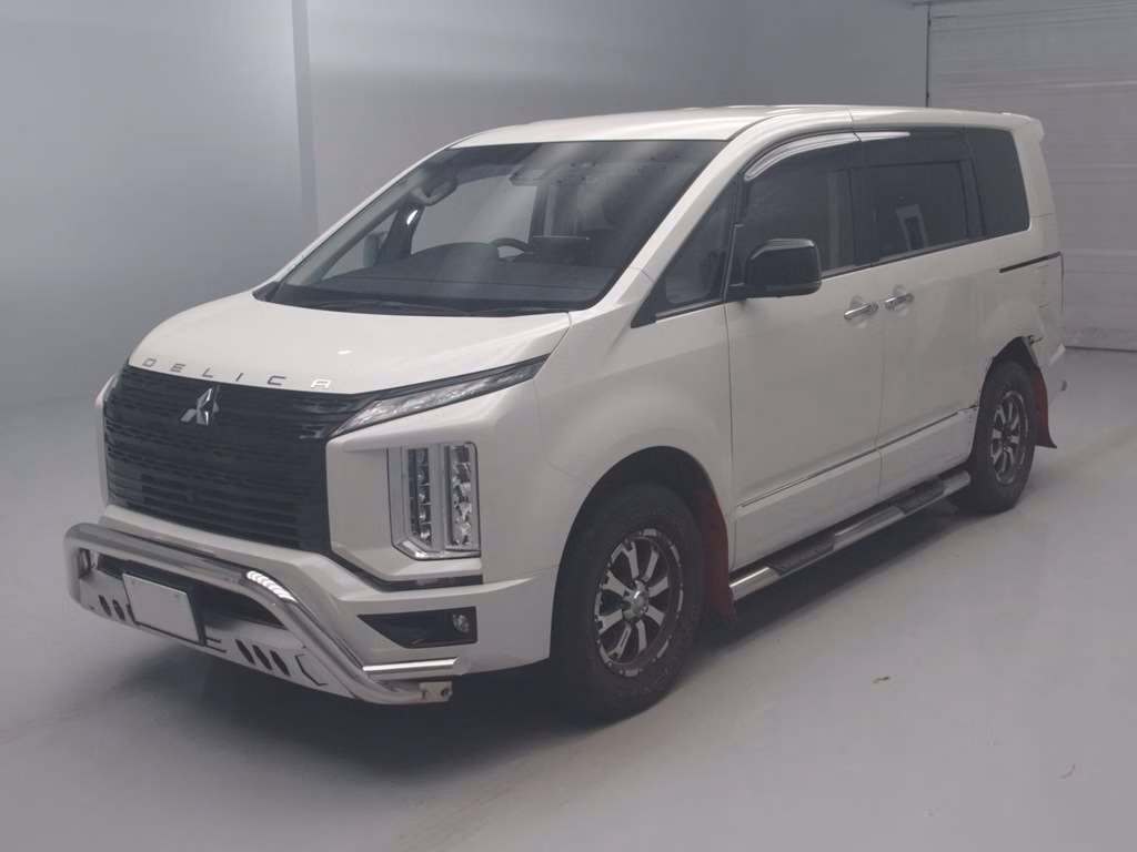 MITSUBISHI DELICA D:5