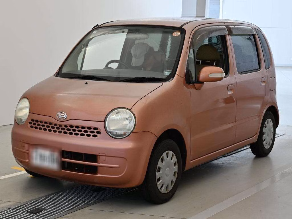 DAIHATSU MOVE LATTE