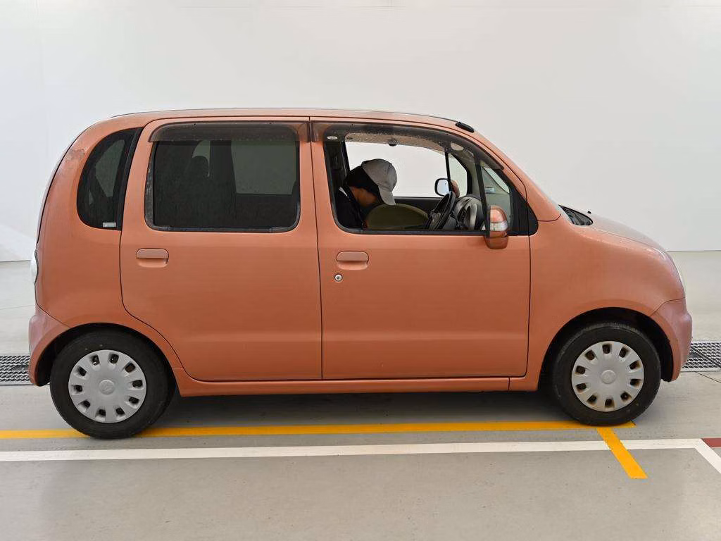 DAIHATSU MOVE LATTE