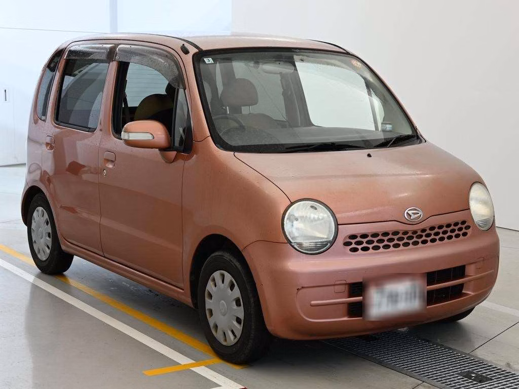 DAIHATSU MOVE LATTE