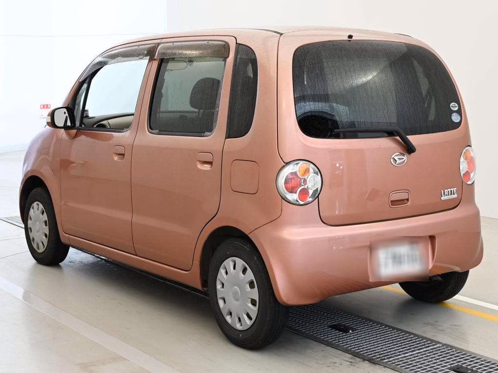 DAIHATSU MOVE LATTE