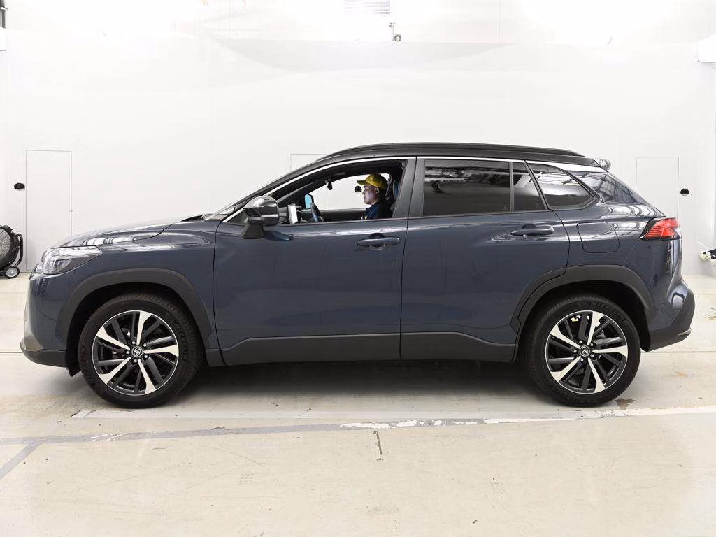 TOYOTA COROLLA CROSS