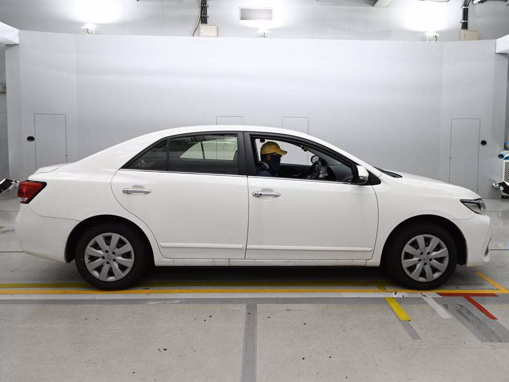 TOYOTA PREMIO