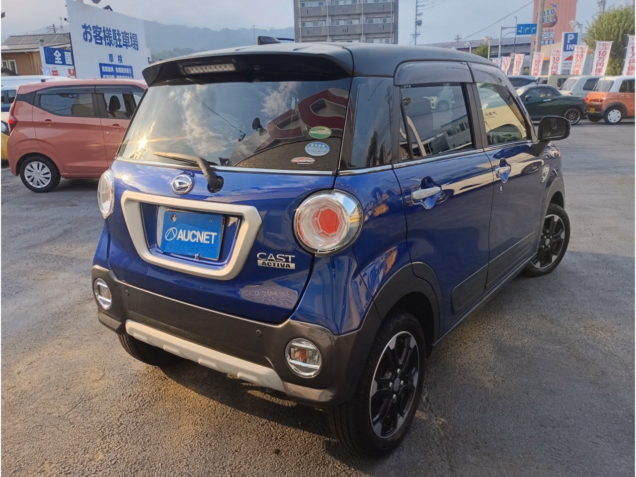 DAIHATSU CAST