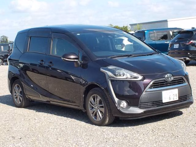 Toyota Sienta