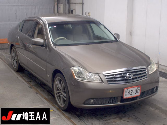 NISSAN FUGA