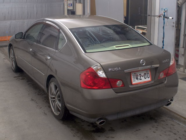 NISSAN FUGA