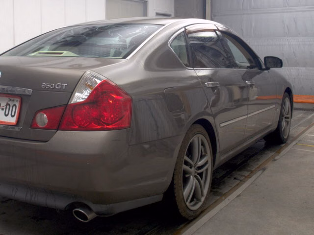 NISSAN FUGA