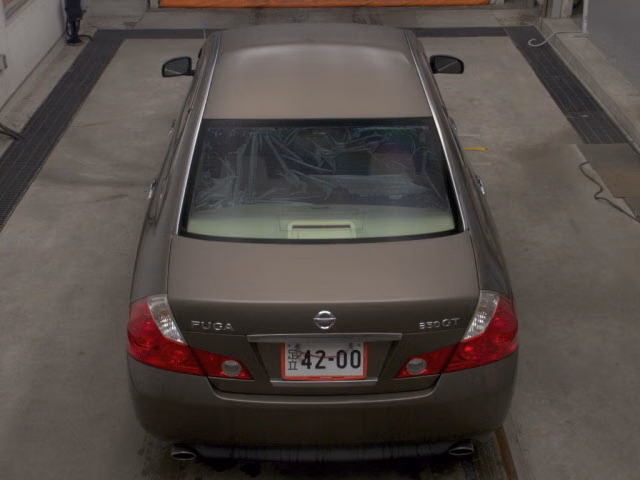 NISSAN FUGA