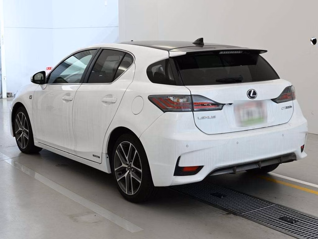 LEXUS CT200H