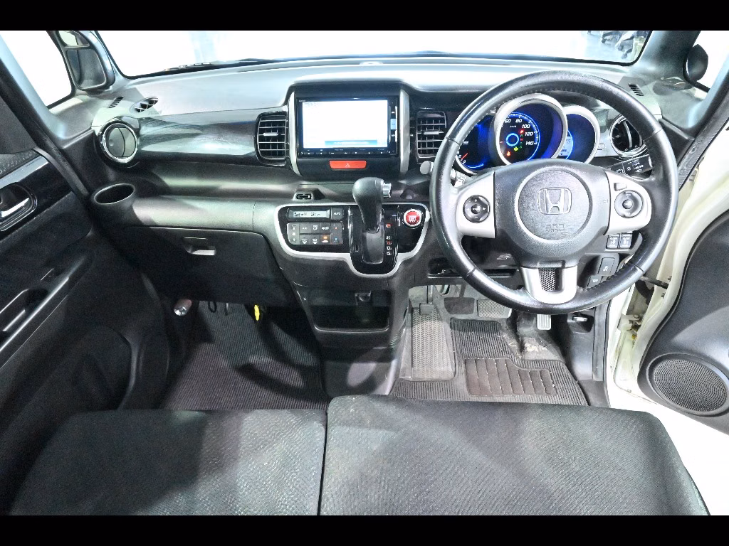 HONDA N-BOX