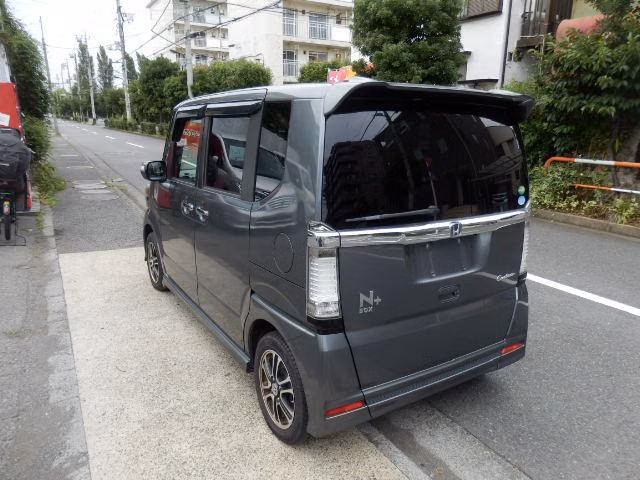 HONDA N-BOX+