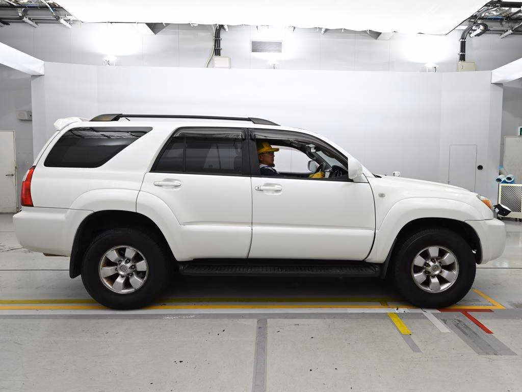 TOYOTA HILUX SURF