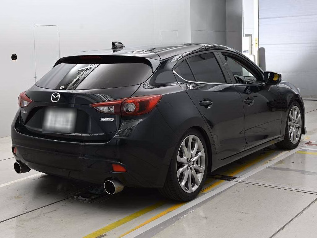 MAZDA AXELA