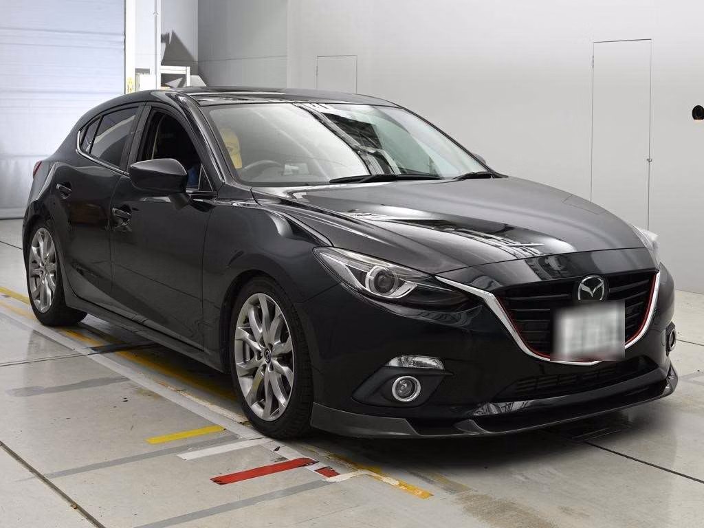 MAZDA AXELA