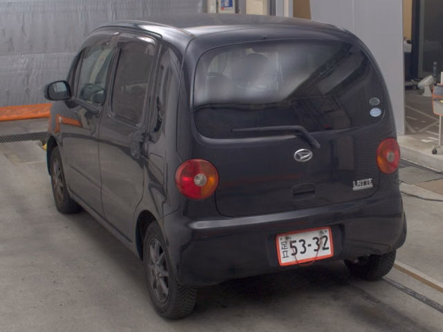 DAIHATSU MOVE LATTE