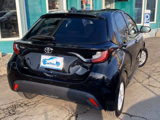 TOYOTA YARIS