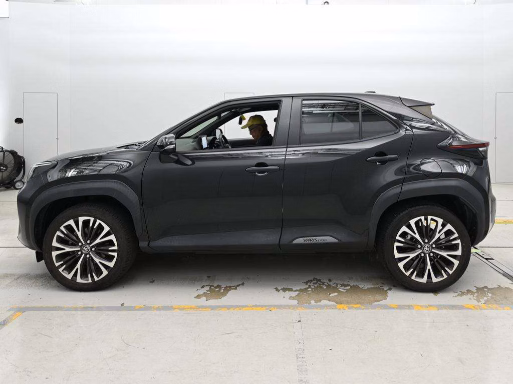 TOYOTA YARIS CROSS