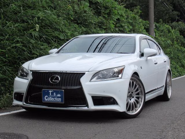 Lexus LS460