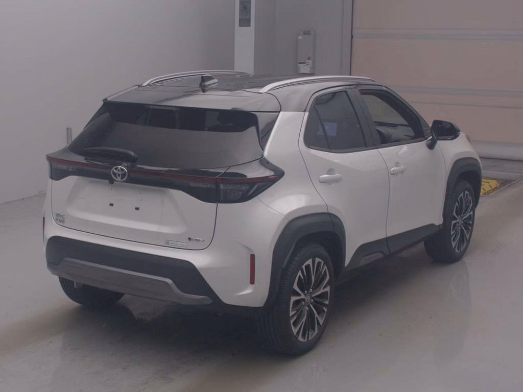 TOYOTA YARIS CROSS