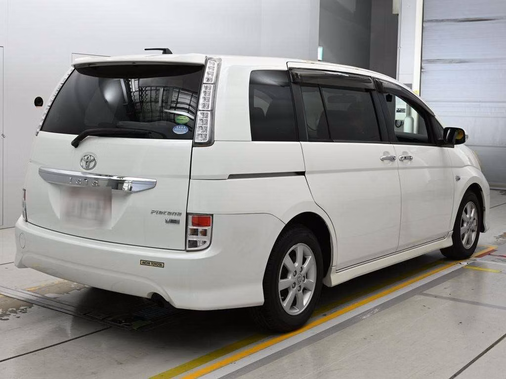 TOYOTA ISIS