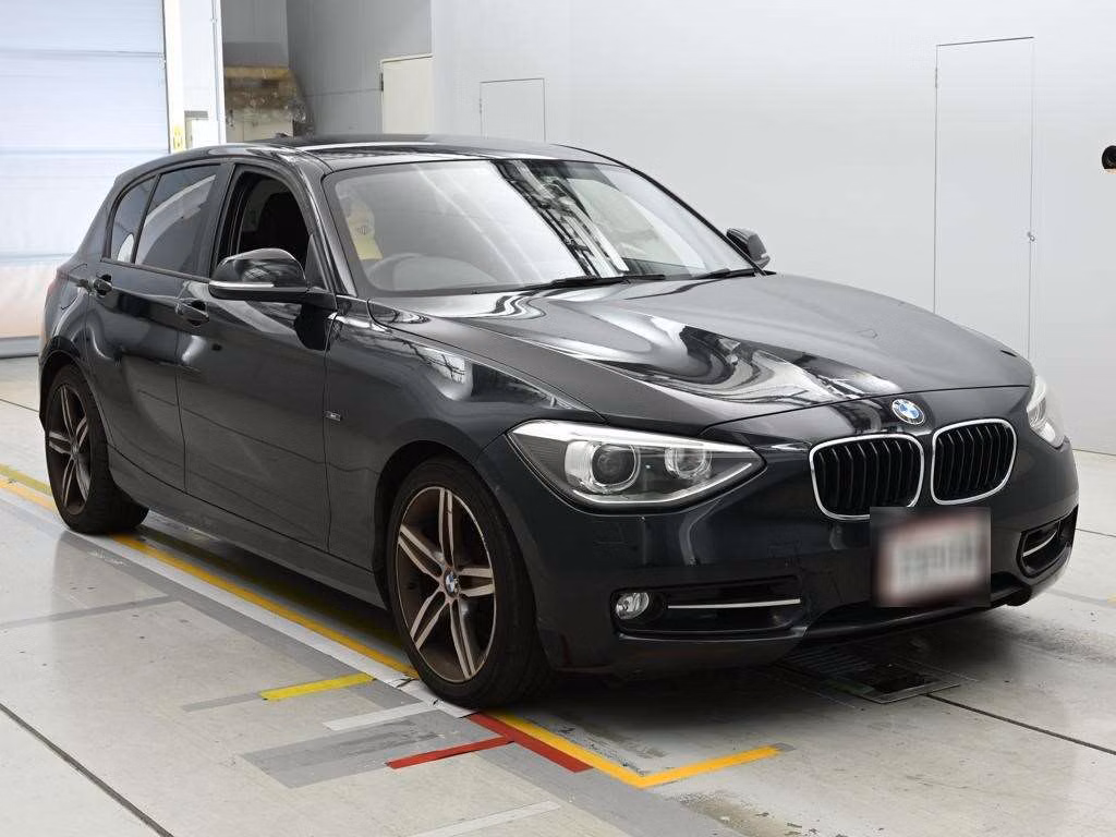 BMW 1-SERIES