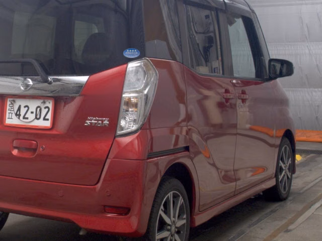 NISSAN DAYZ ROOX
