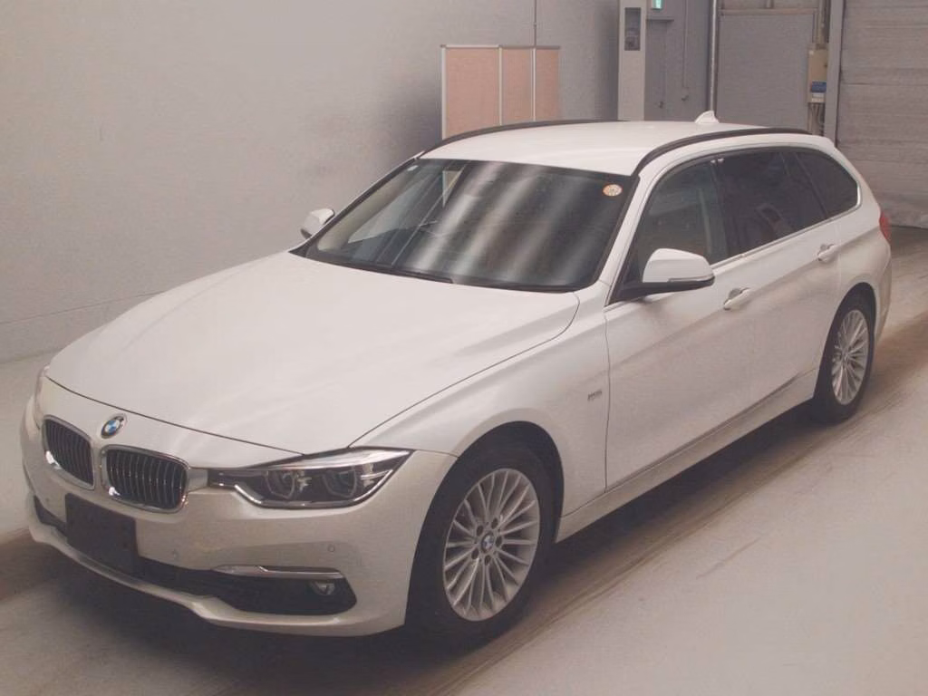 BMW 3-SERIES