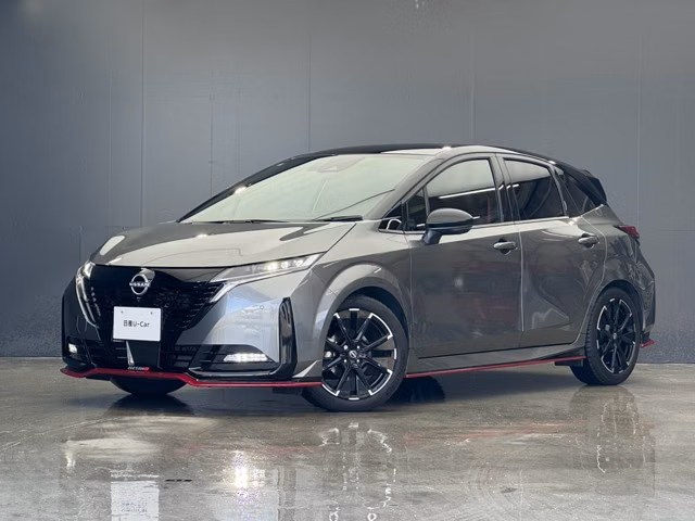 Nissan Aura