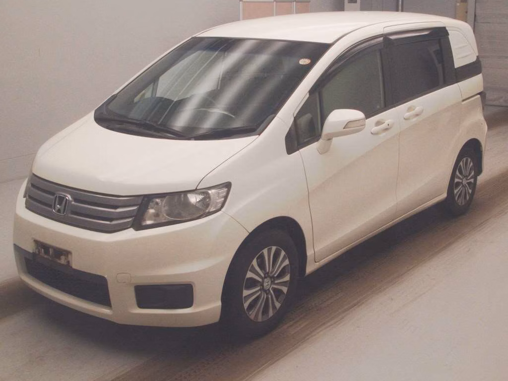 HONDA FREED SPIKE