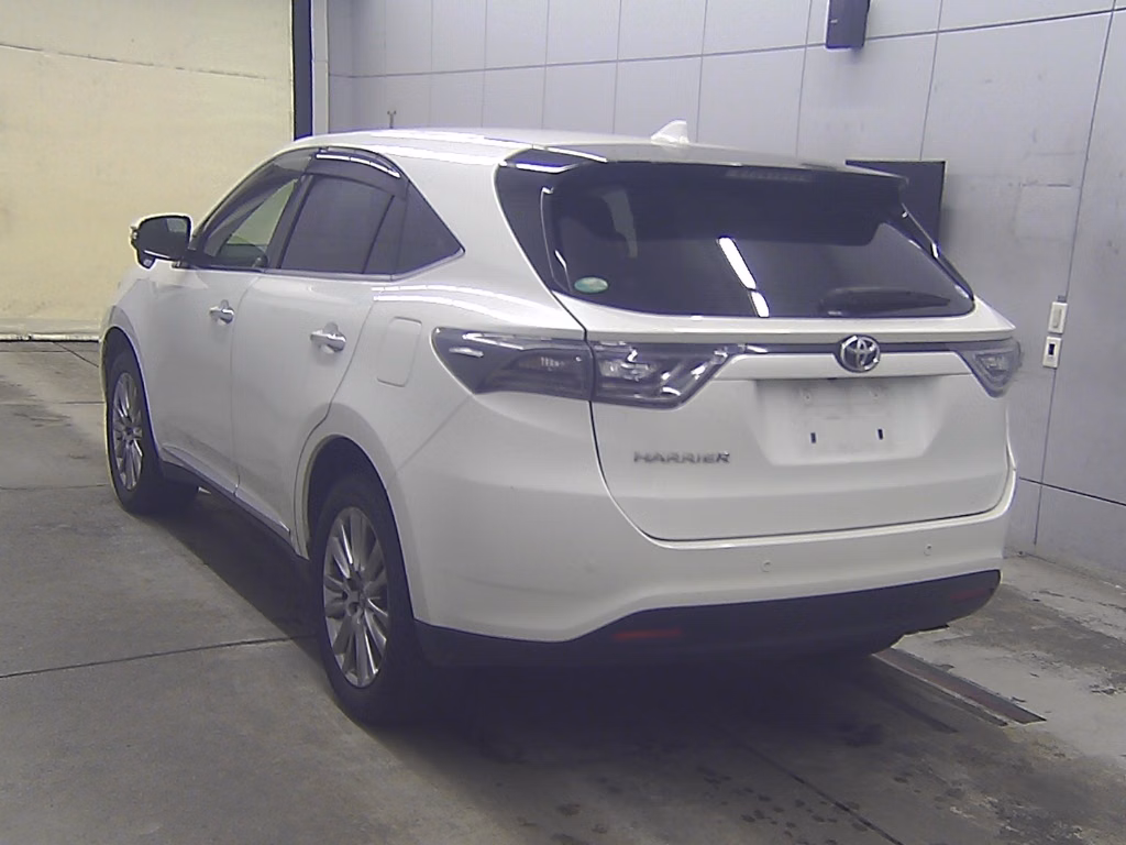 TOYOTA HARRIER