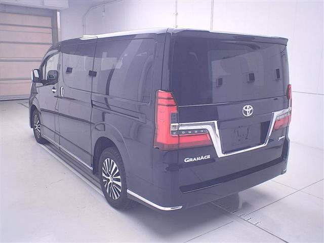 TOYOTA GRANACE