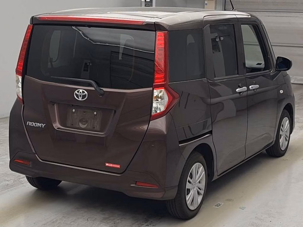 TOYOTA ROOMY