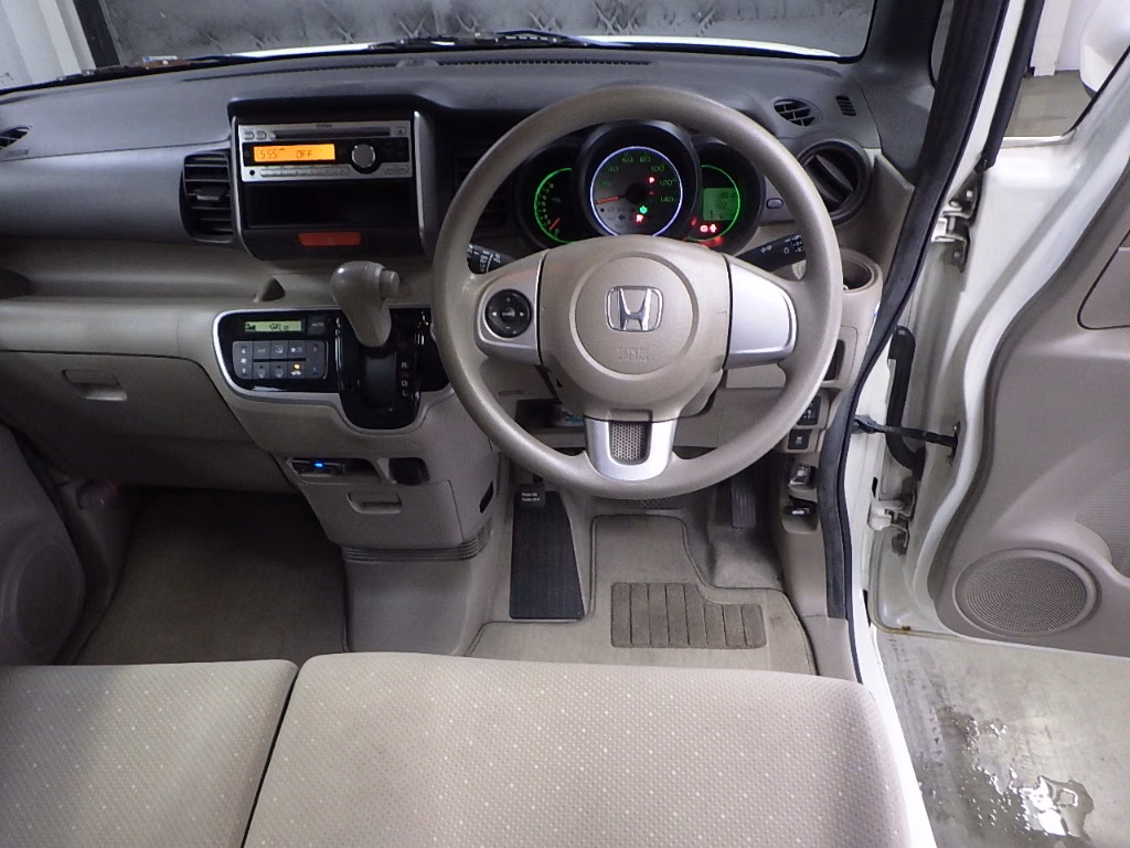 HONDA N-BOX