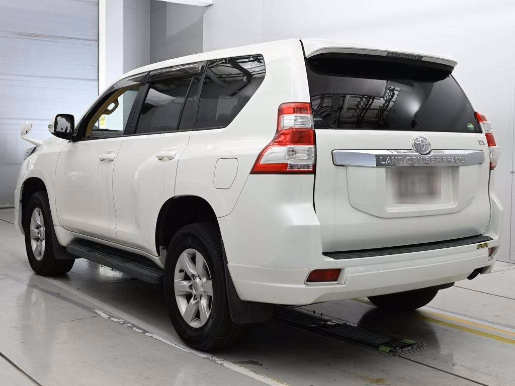 TOYOTA LAND CRUISER PRADO