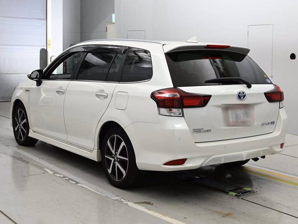 TOYOTA COROLLA FIELDER